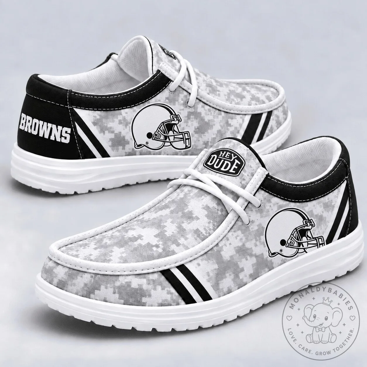 Cleveland Browns NFL Team Logo Digital Camouflage Loafer Shoes for Men