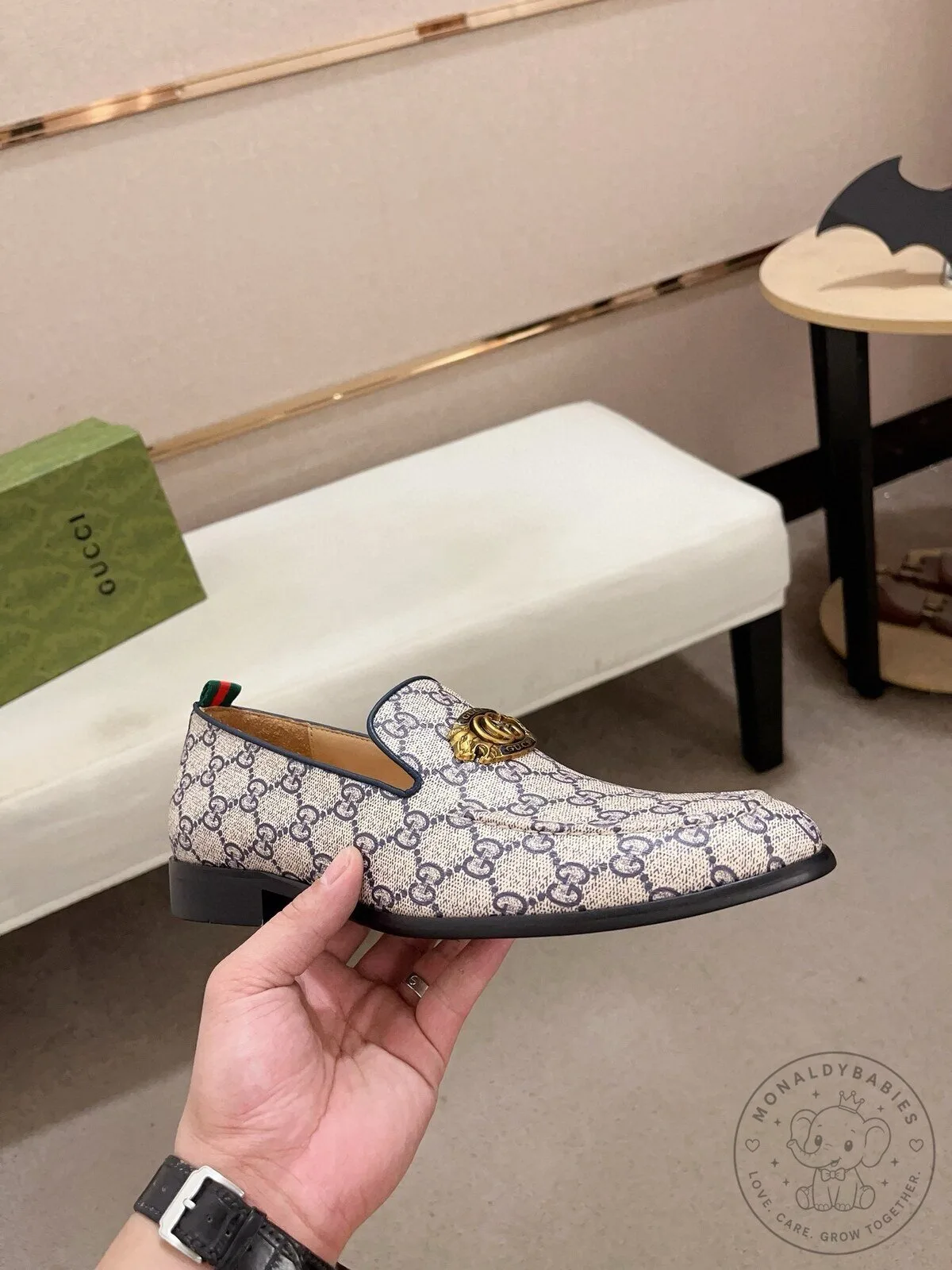 Men's Luxury Slip-On Dress Shoes - Gucci Monogram Bee Loafers 11 Men